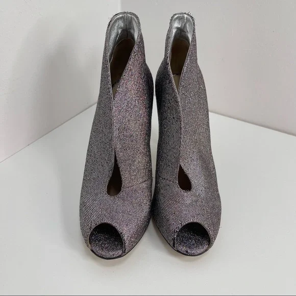 Gianvito Rossi peep toe designer heels - Picture 3 of 12